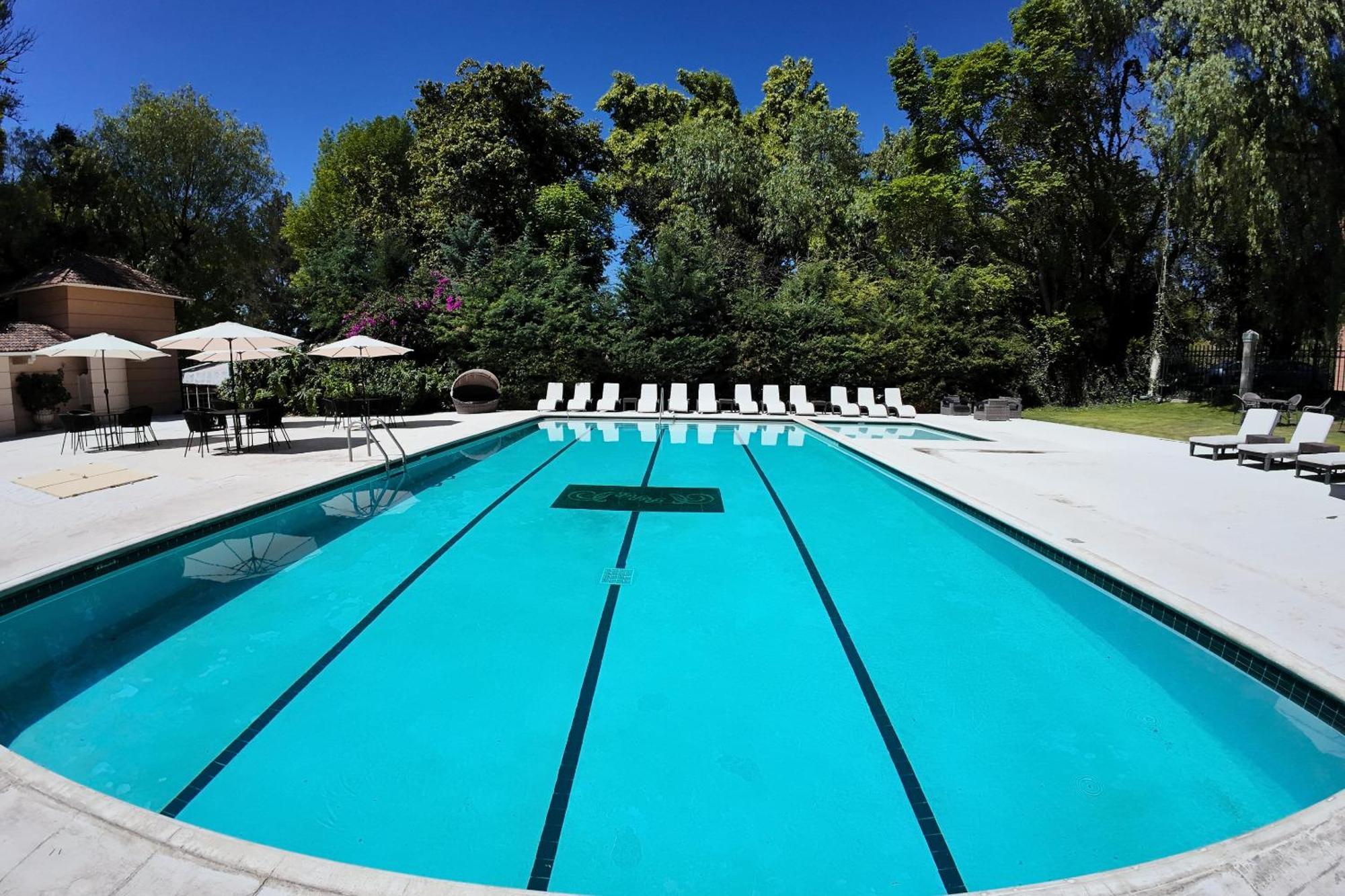 Hotel Real Del Bosque Golf And Spa Тула-де-Альенде Экстерьер фото